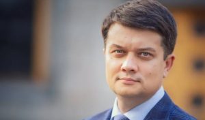 Разумков пожаловался на низкие зарплаты в Раде: 42 тысячи недостаточно