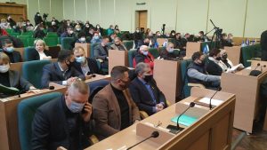 Депутаты горсовета Славянска так и не смогли завершить первую сессию