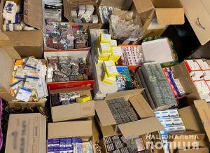 Продавали через інтернет: в Україну контрабандою ввозили з-за кордону сильнодіючі лікарські засоби