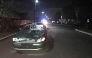 Поліція встановлює обставини загибелі двох пішоходів у Слов’янську та Селидовому