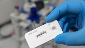 Славянск получил быстрые тесты на COVID-19