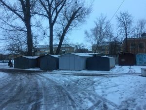 В горсовете Славянска объяснили, почему не могут демонтировать незаконные гаражи