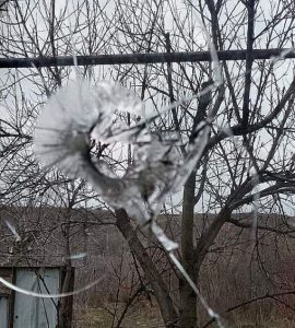 В окна частных домостроений Краматорска прилетели пули