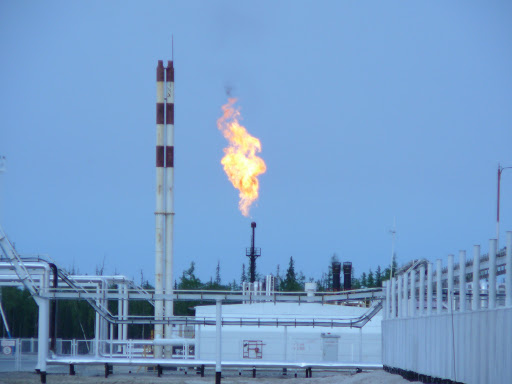 В Европе резко подорожал газ, цены выросли до 335 долларов