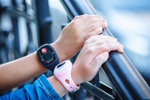 У школьницы на руке взорвались смарт-часы