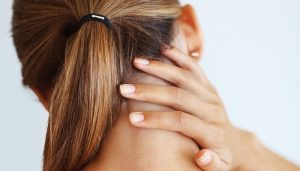 Боль в затылке сигнализирует о повышенном холестерине