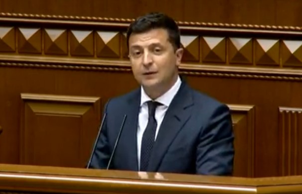 Зеленский объяснил, кто не имеет права отказаться от COVID-вакцинации