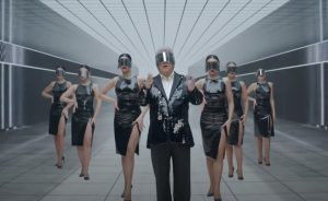 В ногу со временем: Поплавский выпустил 3D-клип на свою самую известную песню. ВИДЕО