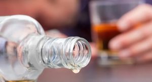 В Украине половина всего алкоголя – подделка: где нельзя покупать