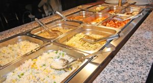 Кому отдают еду из отелей, которая остается после туристов