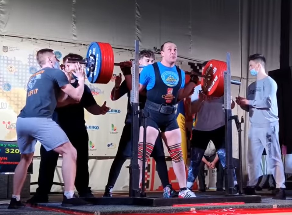 Лейтенант патрульної поліції Краматорська та Слов’янська став чемпіоном Донецької області з паверліфтингу. Відео