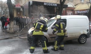 Причина встановлюється: в центрі Слов’янська горів автомобіль