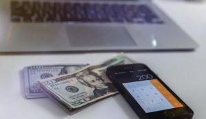 Стало известно, сколько Украина выплатит по госдолгу до 2022