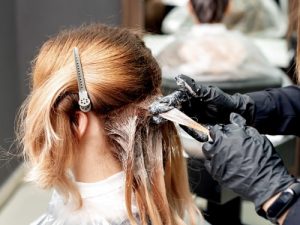 Лунный календарь окрашивания волос на март