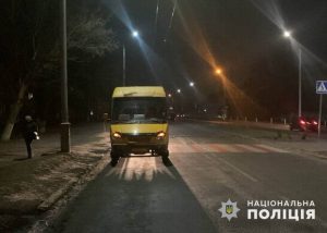 Поліція Слов’янська встановлює обставини наїзду автобусу на пішохода