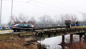 Что мешает отремонтировать мост через р. Казенный Торец в Славянске