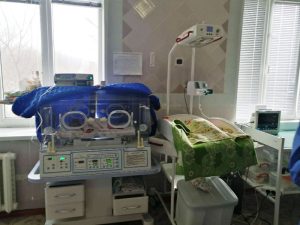 В Областном перинатальном центре Краматорска выхаживают деток весом от 500 грамм. ВИДЕО