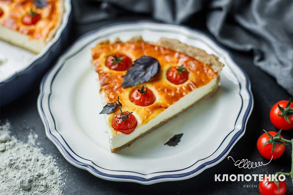 Как приготовить творожный пирог с томатами: простой рецепт