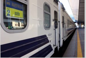 З 28 березня поїзди сполученням Київ-Маріуполь прибуватимуть майже на 1 годину раніше