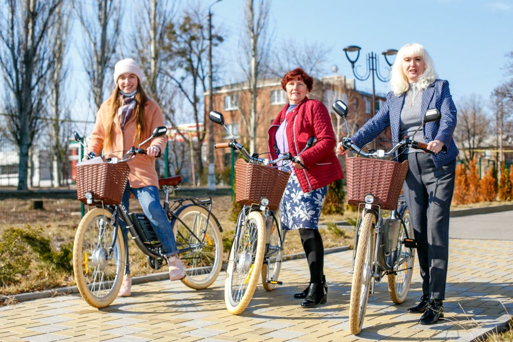 Соцпрацівникам Миколаївської ОТГ купили електровелосипеди