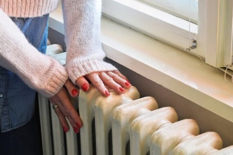 В Украине начали отключать отопление