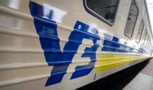 “Укрзализныця” возвращает сотрудников на 5-дневную рабочую неделю с 15 апреля