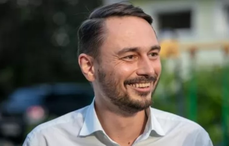 “Слуга народа” предложил ограничить ряд прав украинцев, отказавшихся от вакцины