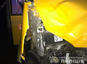 Мужчина погиб под колесами маршрутки  на автодороге между Славянском и Семеновкой