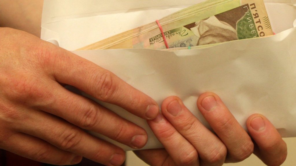 Правительство выделило 15,6 миллиона гривен помощи семьям погибших и раненых участников АТО