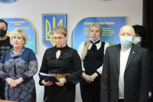 Депутаты призвали мэра Славянска разблокировать работу горсовета, чтобы не допустить введения в город военно-гражданской администрации