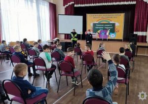 Напередодні весняних канікул поліцейські Слов’янська нагадують школярам про безпеку на дорогах