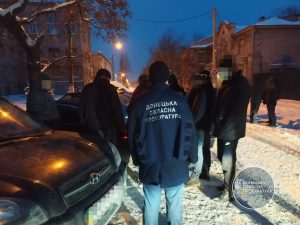 В Донецкой области за получение взятки в размере 140 000 грн. правоохранителям грозит до 10 лет за решеткой