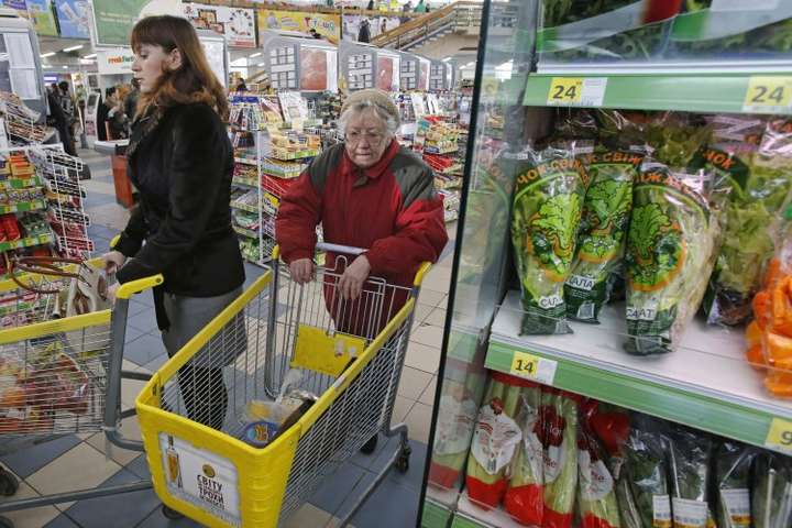 Как карантин ударил по бюджету граждан: на чем украинцы экономят во время локдауна