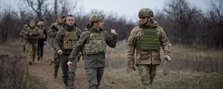 Зеленський запропонував можновладцям по черзі відвідати Донбас