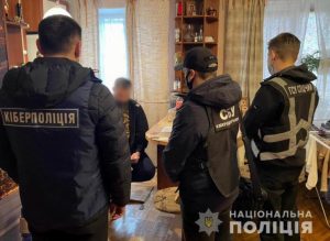 Мошенники “заработали” 10 миллионов гривен на перевыпуске SIM-карт