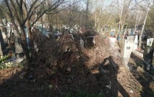 В Славянске людей хоронят возле мусорных свалок