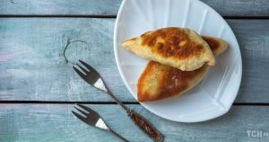 Пирожки с зеленым луком и яйцом: простой и быстрый рецепт