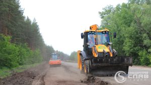 Продовжується відновлення автошляху між Черкаською ОТГ та Слов’янськом на Донеччині