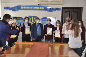 У Слов’янську нагородили школярів-переможців предметних олімпіад