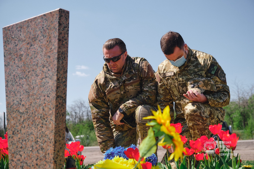 На Донеччині вшанували пам’ять захисників України, загиблих під час визволення Слов’янська
