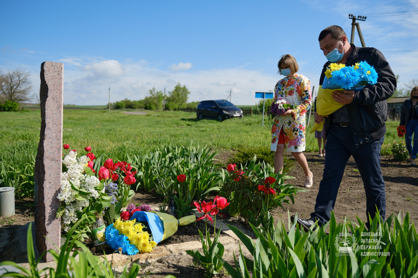 На Донеччині вшанували пам’ять шести десантників 95-ї бригади, які загинули під Слов’янськом 13 травня 2014 року