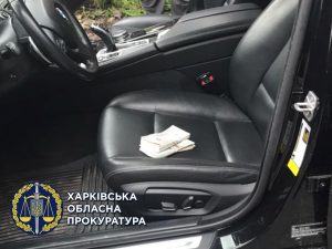 Як у Слов’янську “на гарячому” затримали суддю з хабарем: ВІДЕО, ФОТО