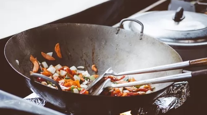 В Китае будут штрафовать тех, кто не доедает свою порцию в ресторане