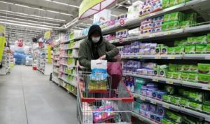 Цены в мае: что подорожает, почем будет клубника и молодая картошка