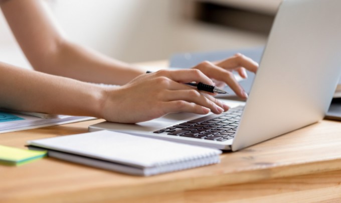 В Минцифре сообщили, когда заработает услуга регистрации места проживания онлайн