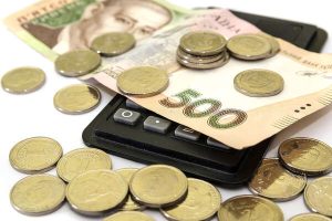 Прожиточный минимум поднимут вдвое: как это отразится на пенсиях, зарплатах и штрафах