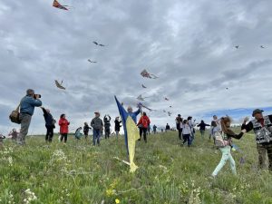 В небо над селом Пришиб взлетела сотня воздушных змеев