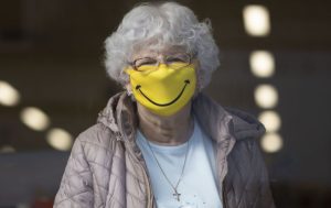 Лето на карантине. Масочный режим ослабили, а у цветных зон новые правила: полный список изменений