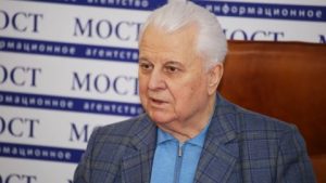 Кравчук находится на аппарате искусственного дыхания после операции на сердце