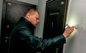 Сегодня в Украине вступил в силу “коллекторский” закон: что ждет должников